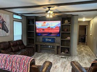 367 Blackberry Rd, Somerville, TX 77879