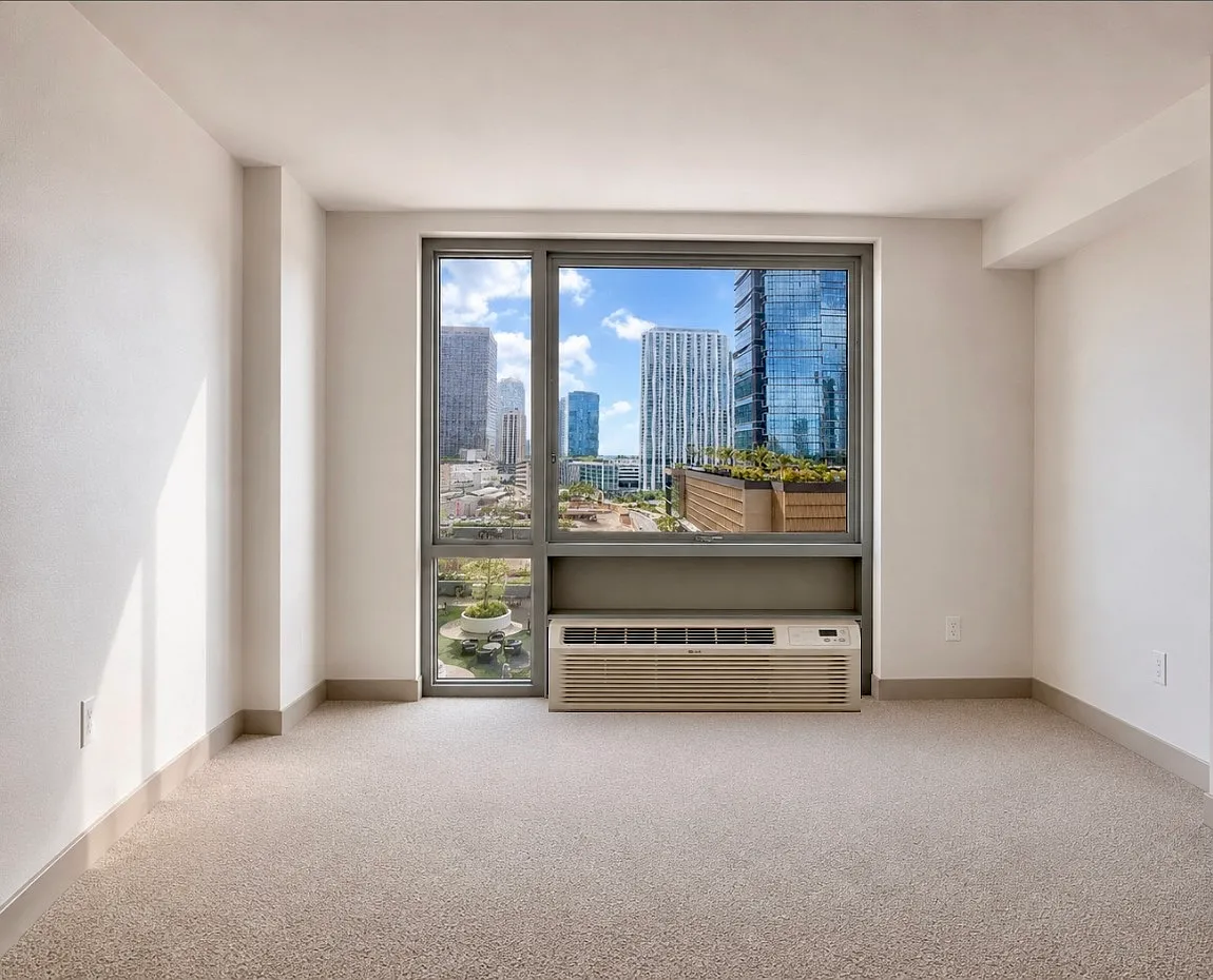 2 bed, 739 sqft, $3,550 — Photo 3