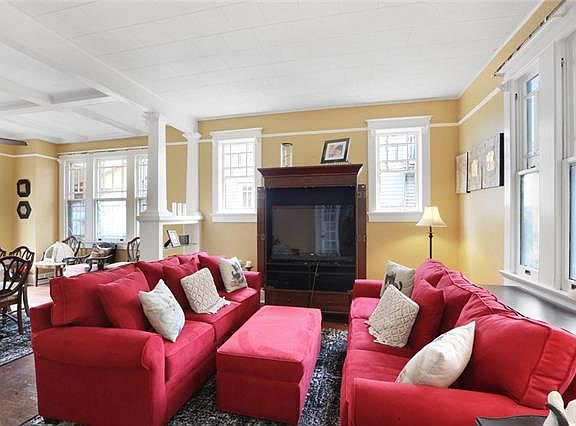 5th image of 1730 Delachaise St