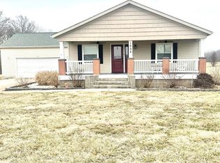 1908 Ridge Ave, Greenville, IL 62246