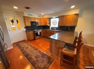 403 Ridge Rd #2, Lyndhurst, NJ 07071