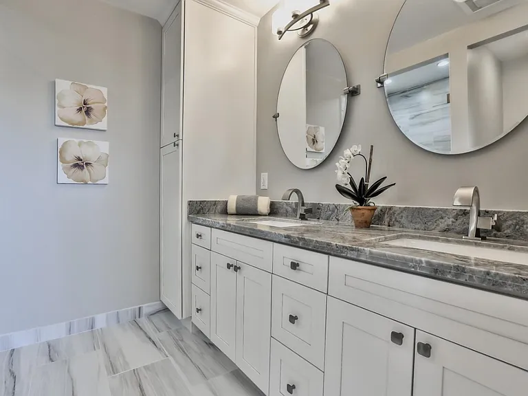 1144 Valencia Way — Photo 12
