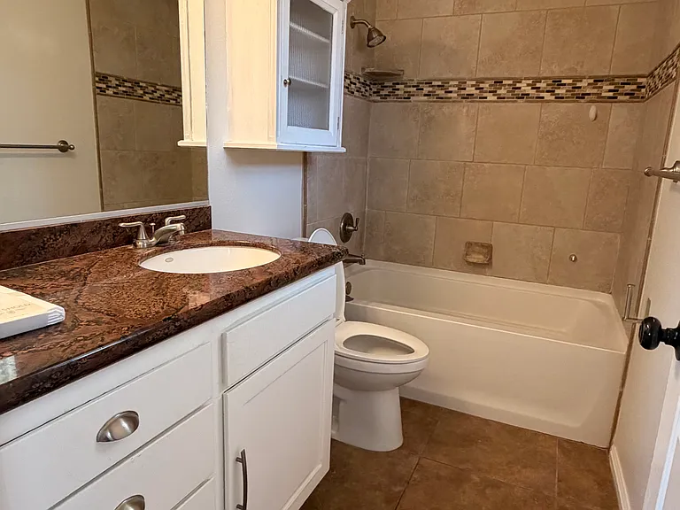 1743 W Green Valley Ln — Photo 13