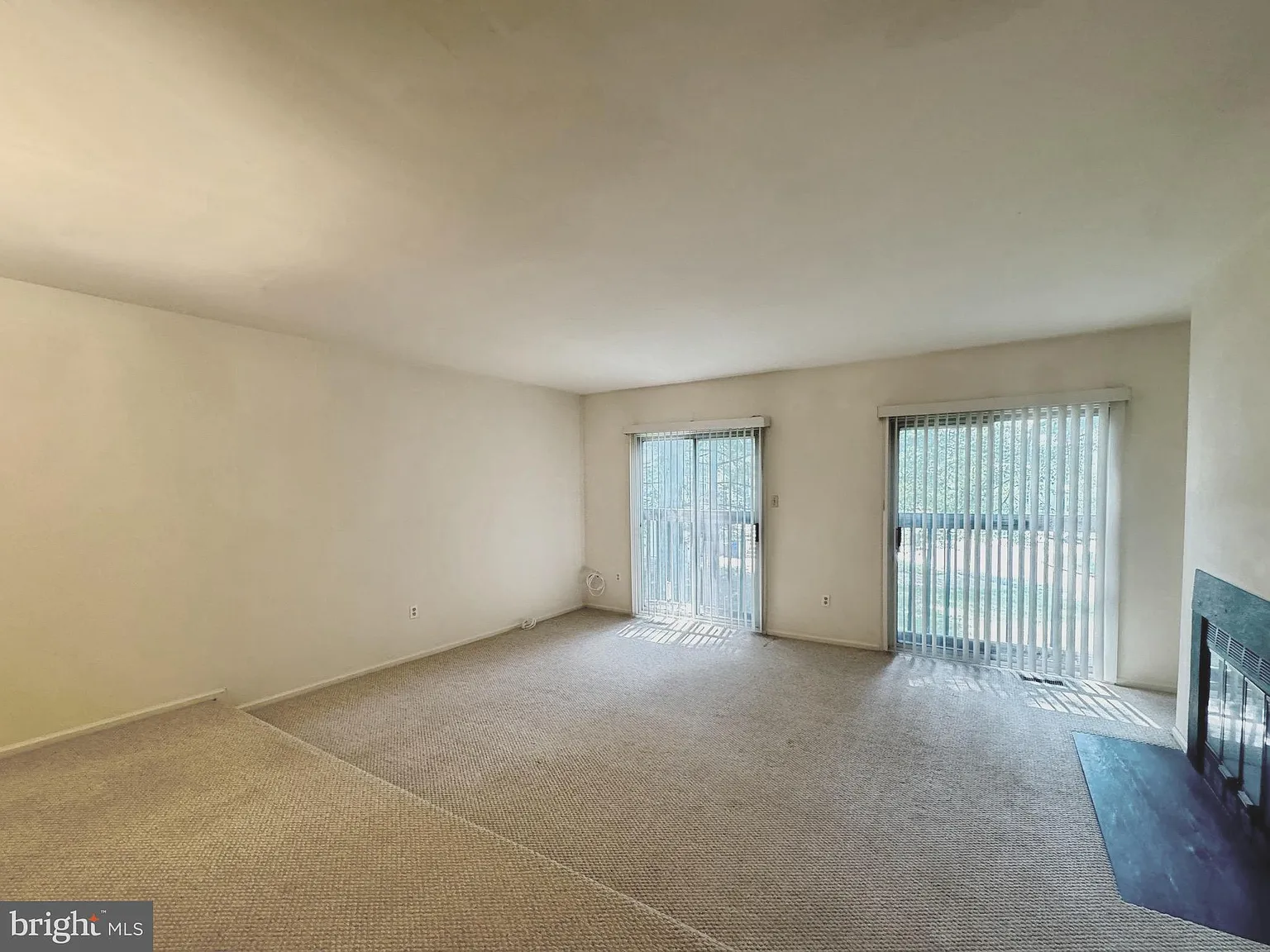 3 bed, 3.5 bath, 1840 sqft, $2,950 — Photo 3