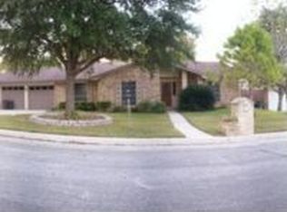 8351 Delphian Dr, Universal City, TX 78148