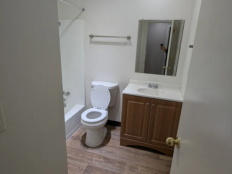 5204 Windsor Island Rd N #A — Photo 17