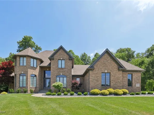 3885 Hunters Hl, Poland, OH 44514