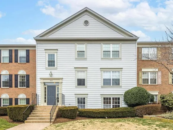 9210 Caspian Way APT 201, Manassas, VA 20110