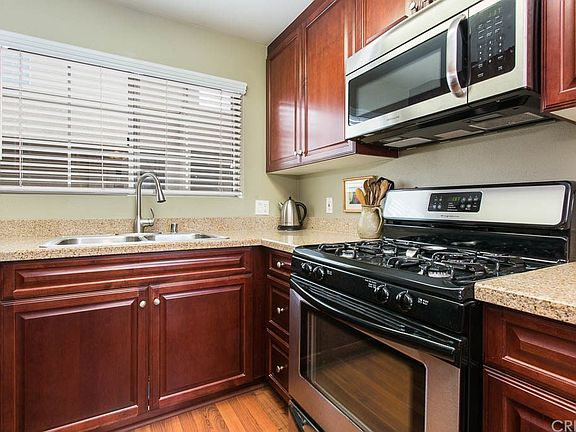 5th image of 21400 Burbank Blvd APT 308