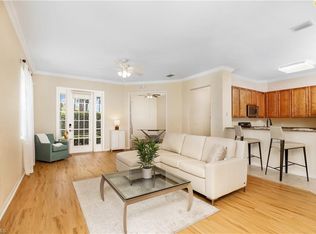970 Peggy Cir APT 601, Naples, FL 34113