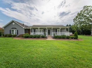 9055 New Cut Rd, Campobello, SC 29322