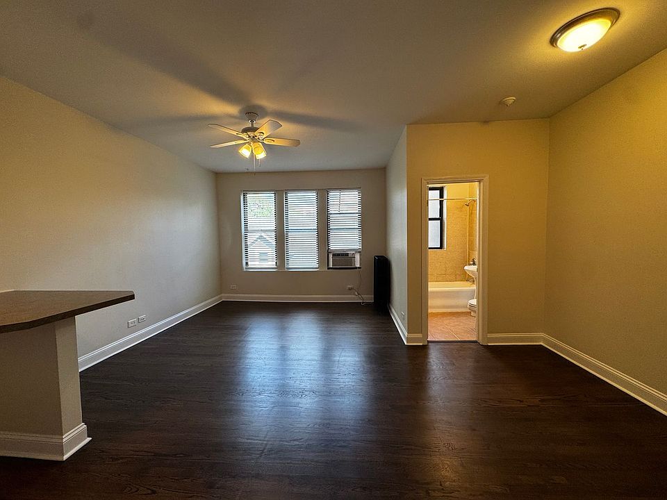 1st image of 1344 W Lunt Ave APT 310