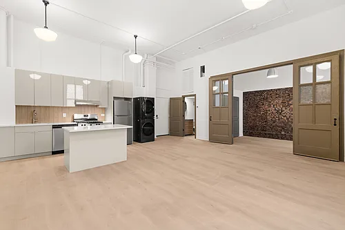 1513 N Western Ave #303 Photo 1