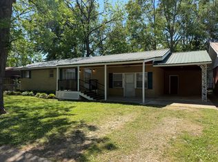 706 S Commerce St, Ripley, MS 38663