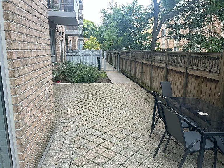650 Lawrence Ave W #813 — Photo 21