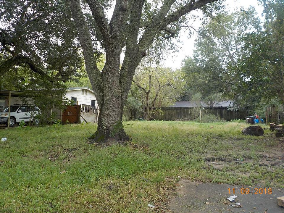 2nd image of 1811 Oriole Dr