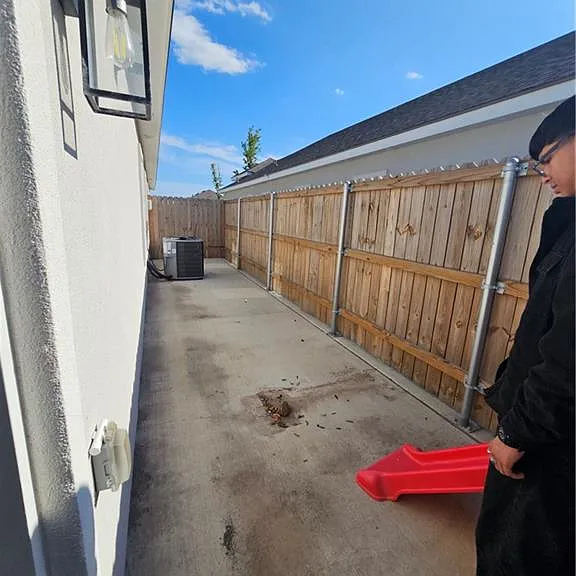 5700 Swallow Ave #4 — Photo 23