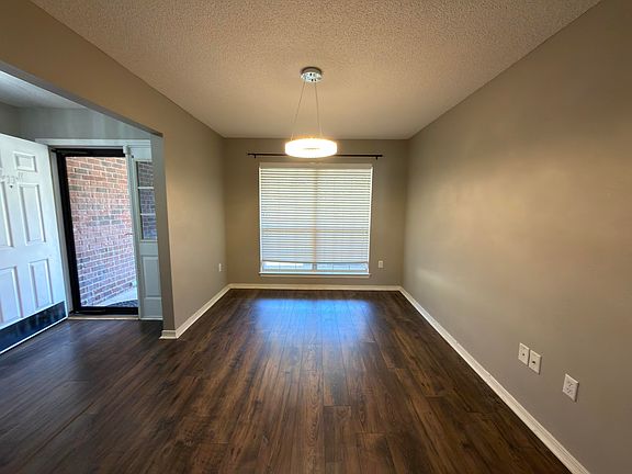 5th image of 2673 Paddock Cir