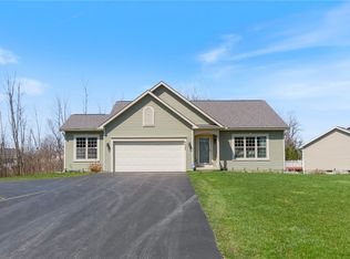 6023 Lillypond Way, Ontario, NY 14519