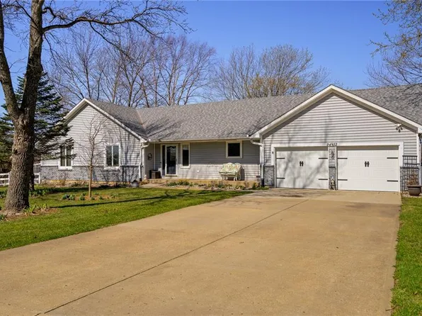 9452 W 193rd Ter, Bucyrus, KS 66013