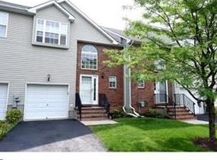 108 Petal Ln, Ewing, NJ 08638