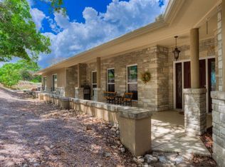 180 River Valley Rd, Ingram, TX 78025