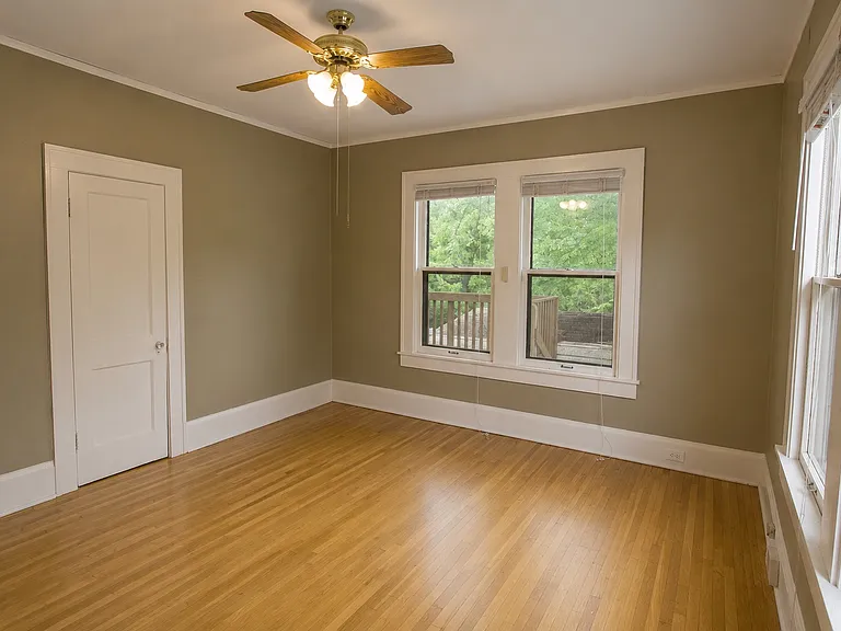 Back bedroom