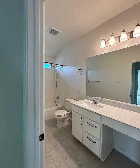 7925 Crystalbrook W — Photo 13