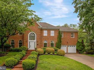 702 Ware St SW, Vienna, VA 22180