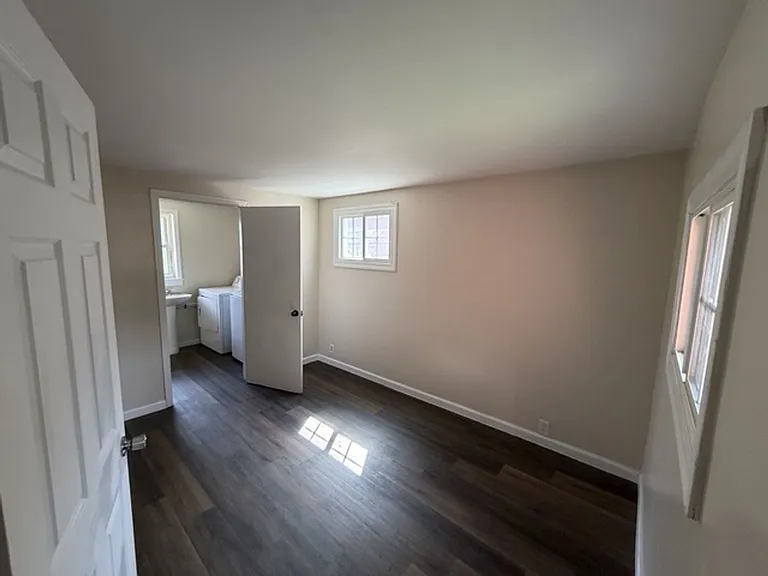 2328 N Gale Ave — Photo 11