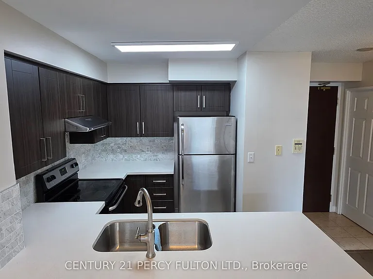18 Parkview Ave #1811 — Photo 10