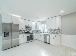 379 Old Georges Rd, North Brunswick, NJ 08902