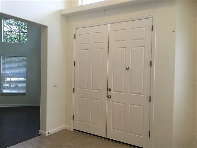 Building Photo - 10546 Willow Ridge Loop