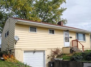 307 Spruce St, Beaver, PA 15009
