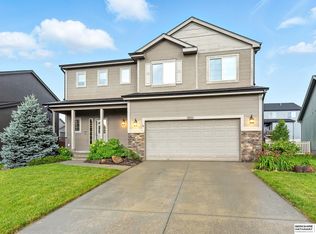 8916 N 160th St, Bennington, NE 68007