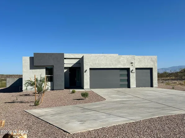 9820 S Rolling Water Dr, Vail, AZ 85641