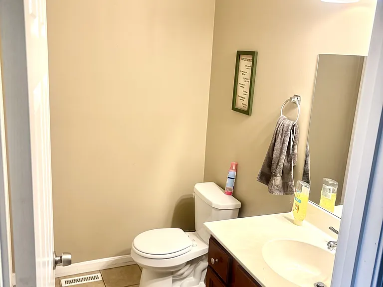12-14 Ellison Ave #1 — Photo 6