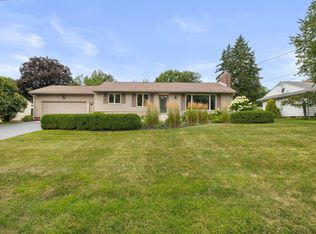 884 Ridge Rd, Ashland, OH 44805