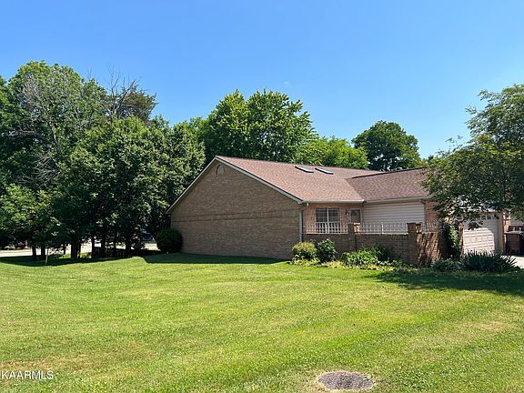 3rd image of 9525 Hyacinth Way
