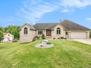 6443 Baldwin Rd, Swartz Creek, MI 48473