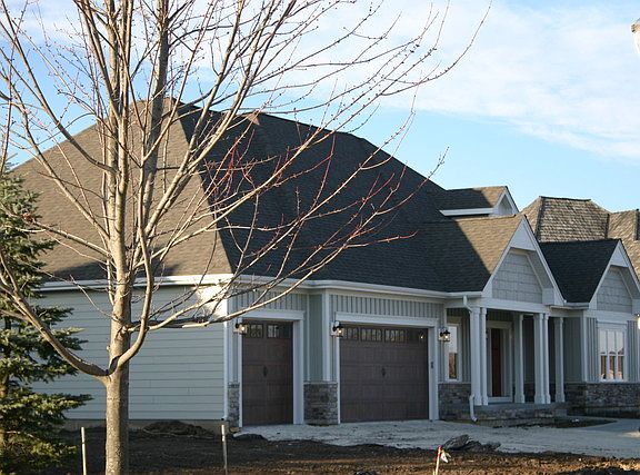 3rd image of 196 Wrenwood Cir
