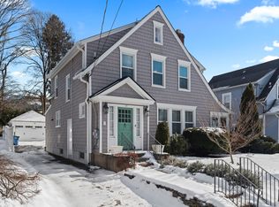 27 Maplewood Rd, New Haven, CT 06515