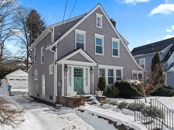 27 Maplewood Road, New Haven, CT 06515