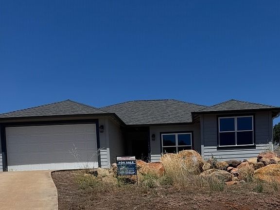 2nd image of 1457 Leafy Ln