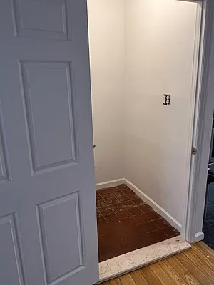 Rented by JB Mac Real Estate Inc. | media 9