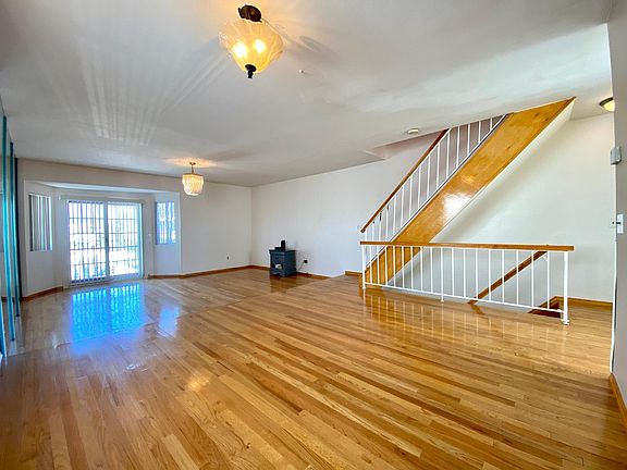 2nd image of 382 Nome Ave #2F