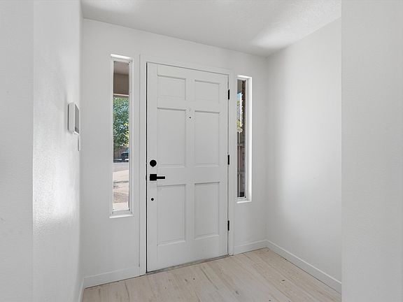 5th image of 4417 Cattleya Rd NW