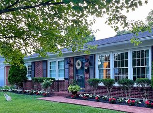 2413 Larkin Rd, Lexington, KY 40503