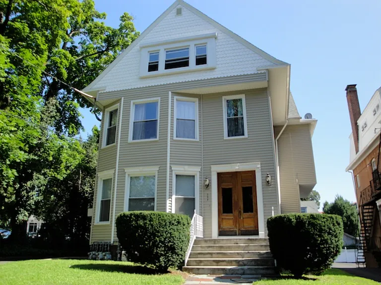 253 Lawrence St #3 — Photo 1