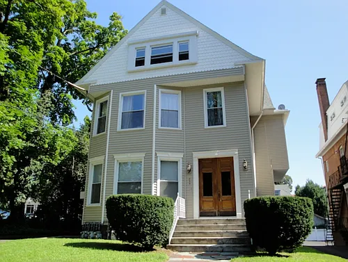 253 Lawrence St #3 Photo 1